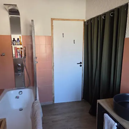 Maison Individuelle Familiale Proche Centre Villa *